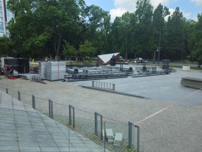 Co się będzie działo przed CSK? Montują scenę na pl. Teatralnym