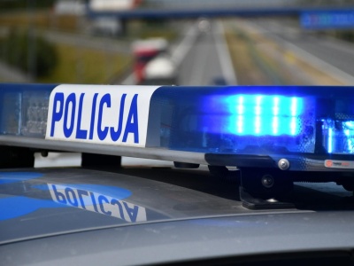 Policyjna eskorta z rannym 5-latkiem. Ojciec poprosił o pomoc funkcjonariuszy jadących do Rzeszowa