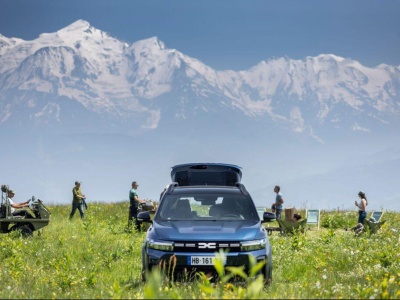 Nowa Dacia Bigster ze Sleep Pack przetestowana pod Mont Blanc: SUV z łóżkiem i widokiem na szczyty