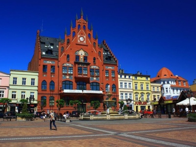 Zabytki, jezioro i pachnące lasy Borów Tucholskich. 