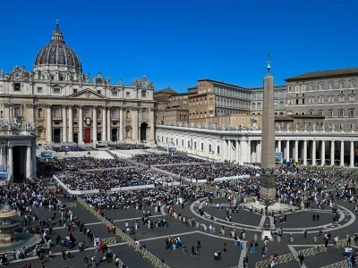 Nowe statuty Opus Dei. Co na to papież?