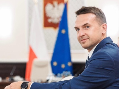 Adam Szłapka rzecznikiem rządu Tuska. Wyborcy go lubią, umie zachować zimną krew