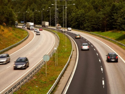 Szwedzki rząd bada: czy prywatne firmy mogą budować drogi i koleje szybciej i taniej niż Trafikverket?