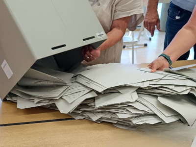 Nieprawidłowości w komisjach wyborczych. Kraków na liście miejsc z błędnie policzonymi głosami