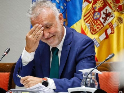 Torres broni się przed komisją ws. zakupów medycznych