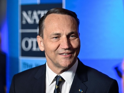 Sikorski na Szczycie NATO: 5% na obronność kraju