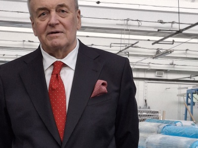 Arlen wszedł na giełdę z krótką listą zakupów