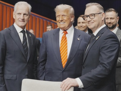 Co Trump powiedział Dudzie? Tajemnicze spotkanie na szczycie NATO