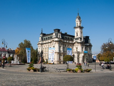 Prezydent Nowego Sącza z absolutorium i wotum zaufania. PiS: „Miasto wymaga poprawy”