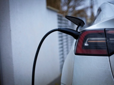 Boisz się, że bateria w elektryku szybko padnie? Eksperci uspokajają