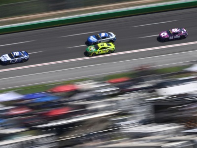 NASCAR Cup Series na półmetku sezonu 2025. Zapraszamy do Motowizji!