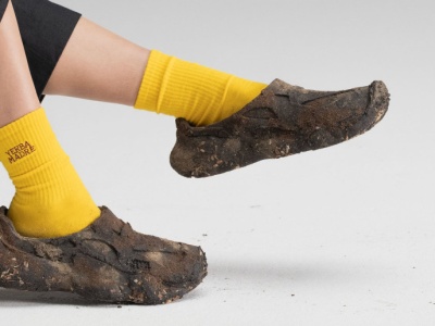 Stworzyli buty, które… mają się rozpaść. To nie kampania marketingowa, to misja