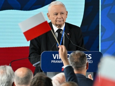 Prezes PiS na kongresie w Przysusze: Musimy obronić Polskę