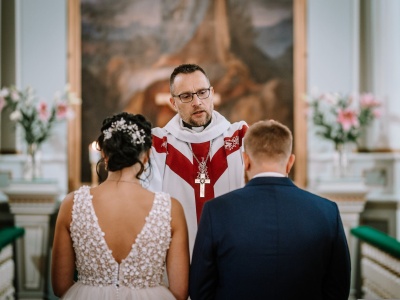 Czy można wziąć ślub nie chcąc mieć dzieci? Ksiądz: Powód do unieważnienia