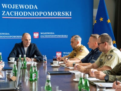 Przyducha w Odrze. Pojawiają się śnięte ryby