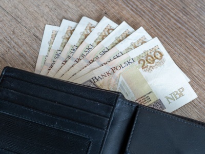 Tyle trzeba zarabiać, by dostać 8000 zł emerytury. Kwoty przyprawiają o zawrót głowy