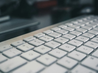 Apple się na Ciebie nie obrazi. Te klawiatury pasują do MacBooka jak ulał!