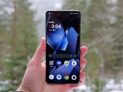 Żądają śledztwa w sprawie smartfonów. Obawiają się powiązania z Chinami