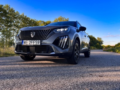 Test: Peugeot 2008 1.2 136 e-DSC – lwiątko na wypasie