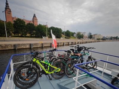 Duże zainteresowanie rejsami tramwaju wodnego [ZDJĘCIA]