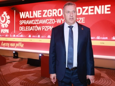To jest robienie sobie jaj z pogrzebu. 