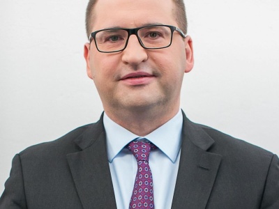 „Chodzący żart”. Bielan miażdży Michała Szczerbę. Mówi wprost o prekampanii w stolicy