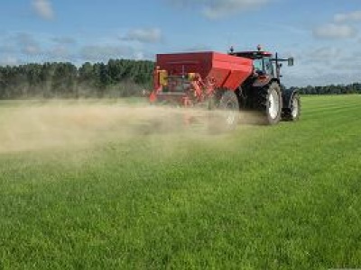 Koniec z zalewem nawozów z Rosji i Białorusi. Europa stawia tamę, z każdym rokiem dotkliwszą