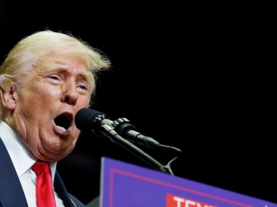 Trump znów wywiera presję na szefa Fedu. 