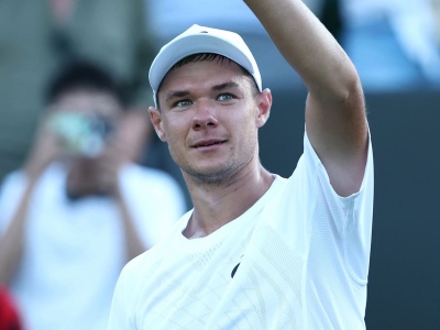 Pokonał byłego finalistę Wimbledonu. Tyle zarobił Majchrzak