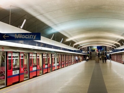 Nocny pożar na stacji Metro Racławicka