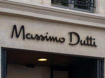Wielka wyprzedaż letniej kolekcji Massimo Dutti idzie jak burza. Kusi pełno modnych perełek. A Sinsay?