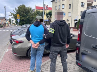 Poszukiwali go już 21 razy. Wpadł, gdy pojechał na wakacje do Międzyzdrojów