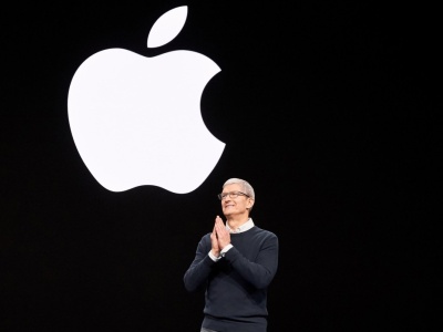 Składany iPhone coraz bliżej. Apple miało jednak przesunąć inną premierę
