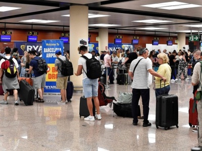 Strajk kontrolerów lotów we Francji. Mniej połączeń również z Polską