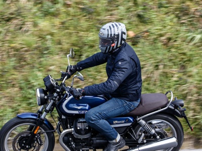 To najlepsza kurtka motocyklowa na upał. Wystarczy mieć kilka stów