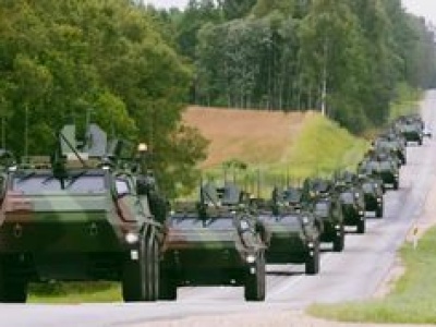 Cenne pojazdy dla Ukrainy. Wykorzystują doświadczenia polskiego Rosomaka