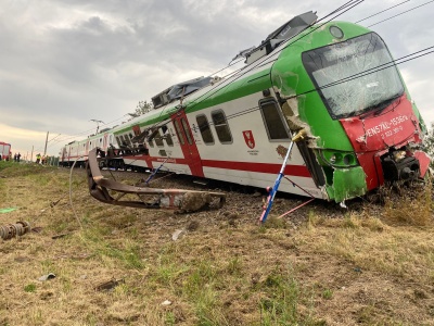 Zderzenie pociągu z ciężarówką. Są ranni