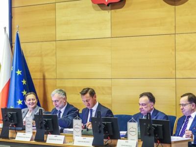 Regiony drżą o finanse. 