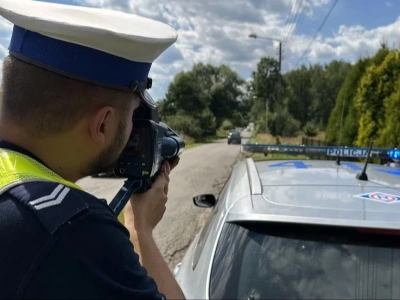 Motocyklista pędził 164 km/h - czeka go surowa kara