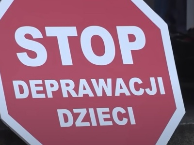 „Stop deprawacji polskich dzieci”. Premier Tusk zasypany obywatelskimi głosami sprzeciwu