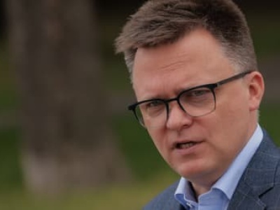 Media: Hołownia pod osłoną nocy spotkał się z człowiekiem Kaczyńskiego