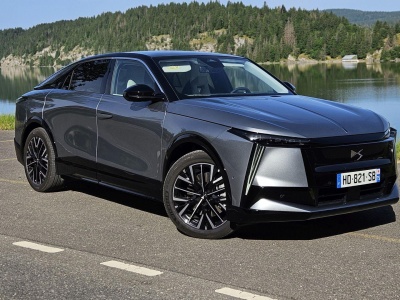 7 nowości, które DS N°8 wnosi do oferty marki DS Automobiles. Podnosi poprzeczkę