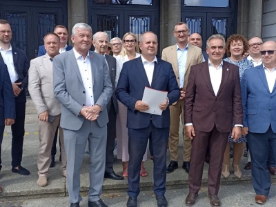 PSL chce zniesienia dwukadencyjności w samorządach. Projekt trafił do Sejmu
