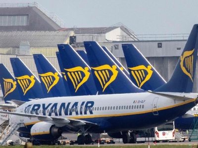 Ryanair zmienia limity bagażu. Pasażerowie odczują zmiany już w wakacje
