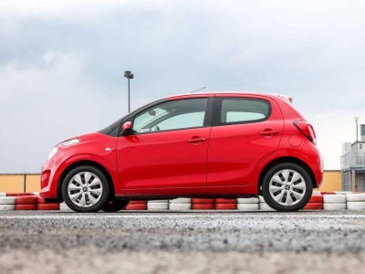 Citroën C1, Citroën C2, czy Peugeot 107? Najlepszy, używany, francuski „maluch” do miasta