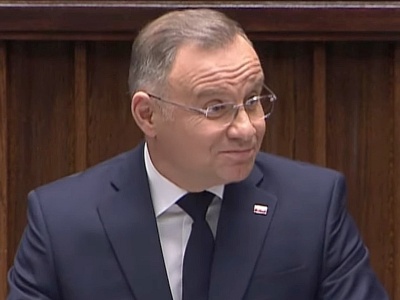 Duda nagradza twarze TVP za czasów Kurskiego. 