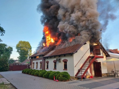 Pożar restauracji. Ewakuowano ponad 80 osób