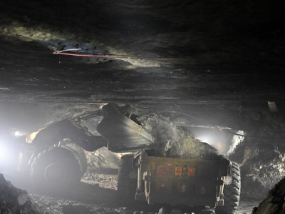 Oberwanie mas skalnych w kopalni Polkowice-Sieroszowice. Akcja ratunkowa