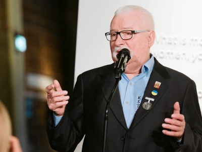 Lech Wałęsa wyszedł ze szpitala. 