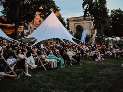 „Different Point of View”. Festiwalowe kino plenerowe w Mrowinach [FOTO]